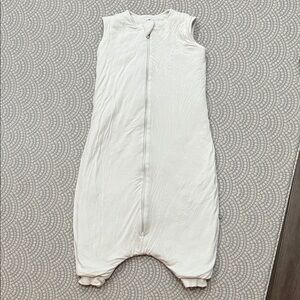 Kyte BABY White Sleeveless Sleep Sack Walker - White 18-36M 2.5 TOG